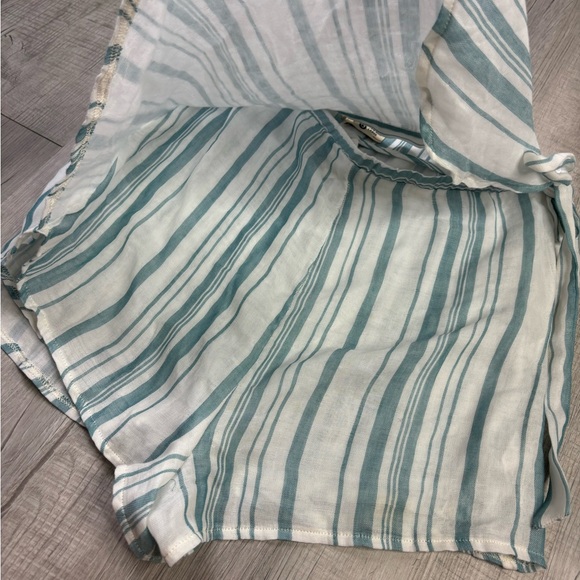 NWT Show Me Your Mumu The Great Wrap Shorts in Point Dume Stripe Size Large - Picture 4 of 9